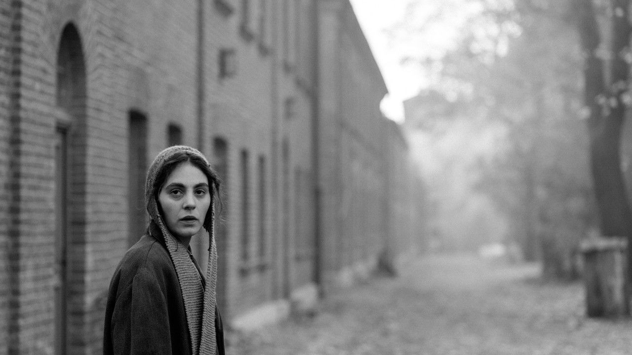 The Girl with the Needle Movie Screenshot 4