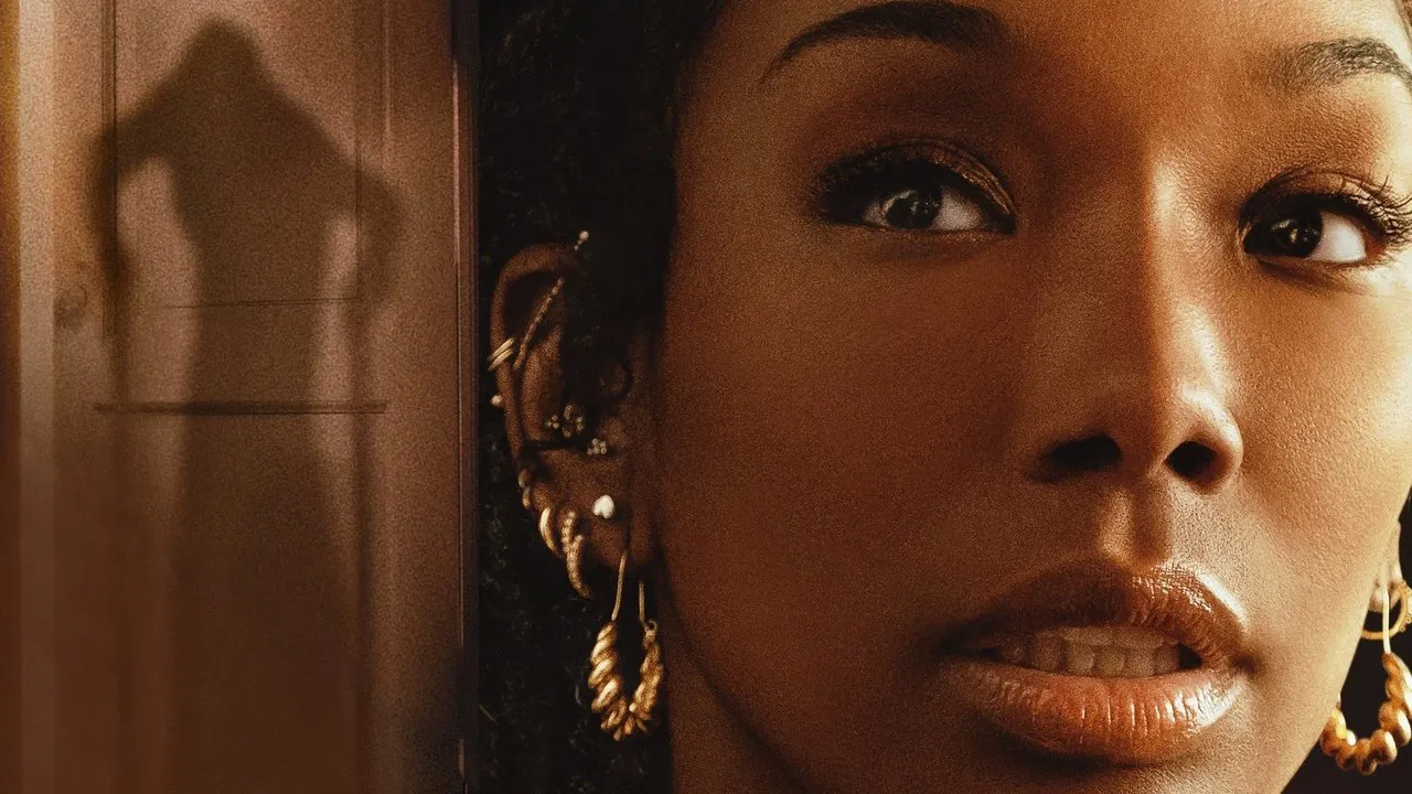 The Front Room Movie Screenshot 1