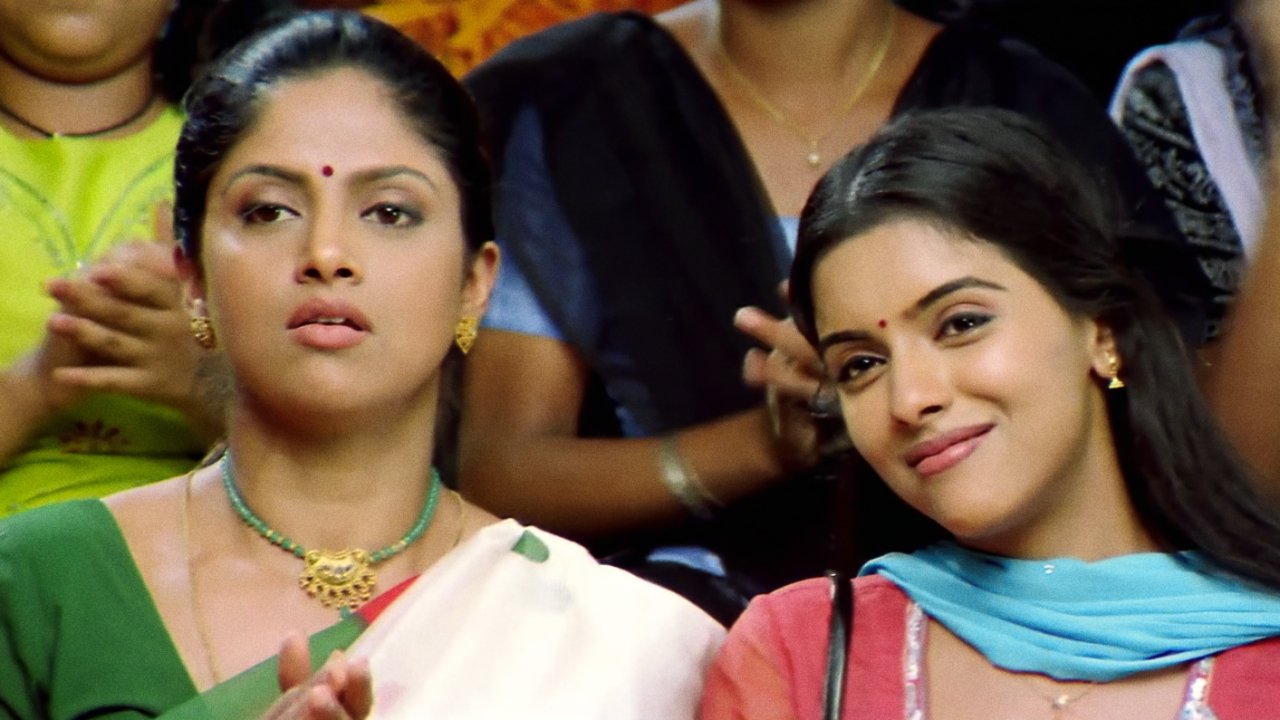 M. Kumaran S/O Mahalakshmi Movie Screenshot 1