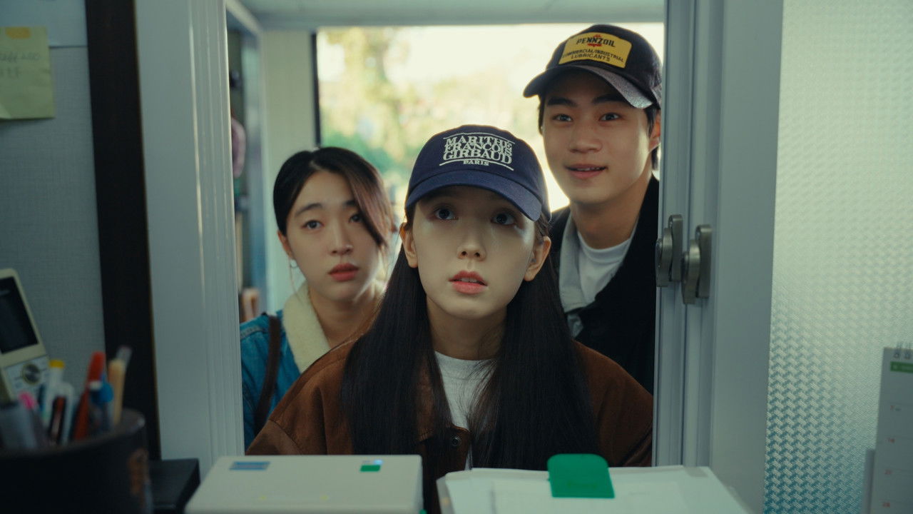 Time to Be Strong Movie Screenshot 2