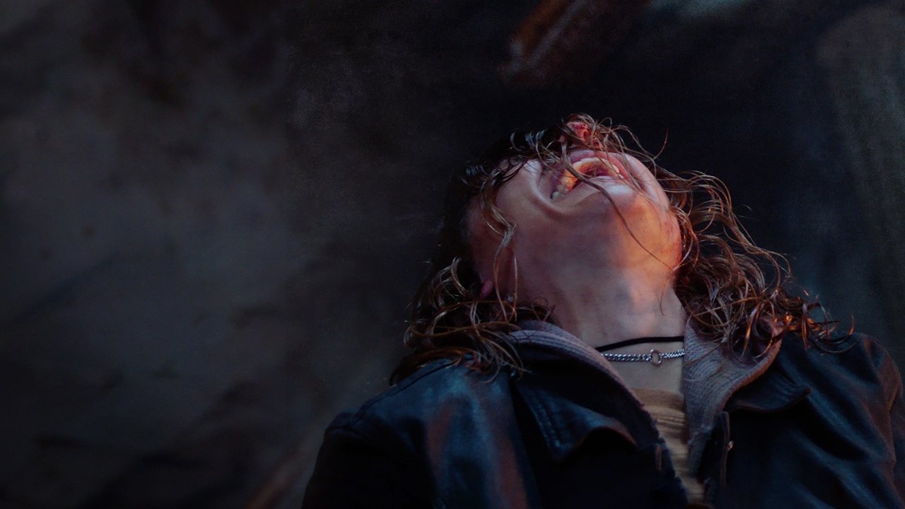 Black Mold Movie Screenshot 2