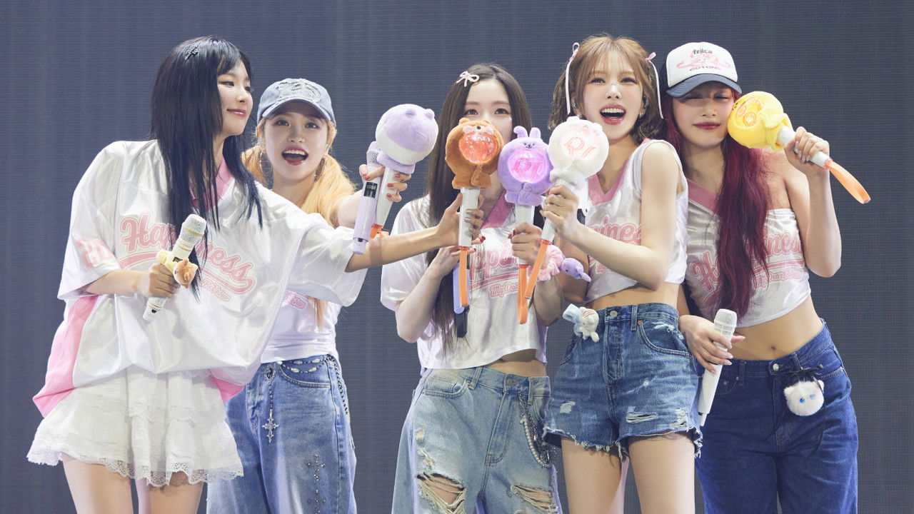 Red Velvet Happiness Diary : My Dear, ReVe1uv in Cinemas Movie Screenshot 2