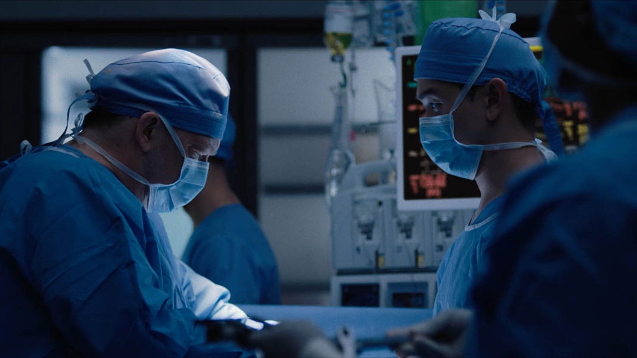 Transplant Movie Screenshot 2