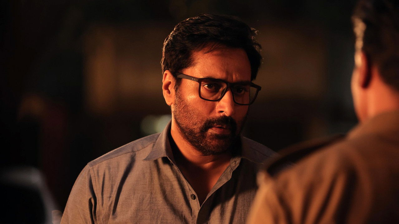 Nirangal Moondru Movie Screenshot 3